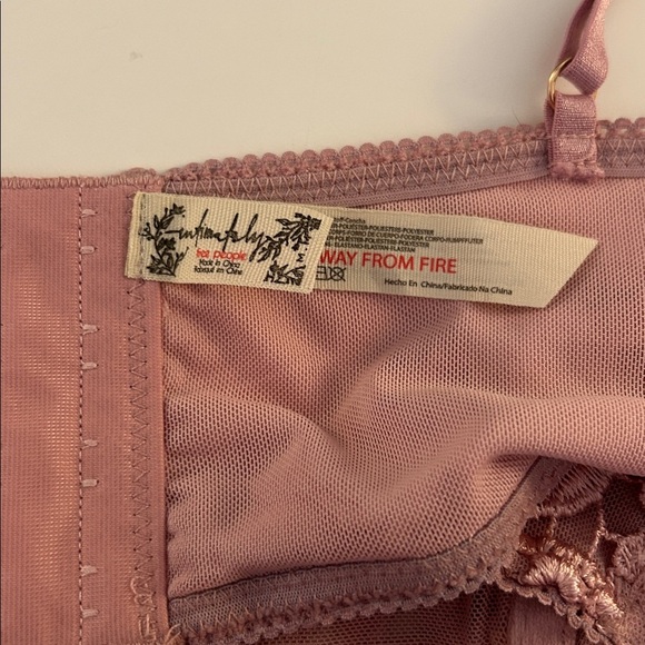 Free People Mauve Pink Floral Lace Corset Romantic Boho Bralette Size Medium - Picture 5 of 6